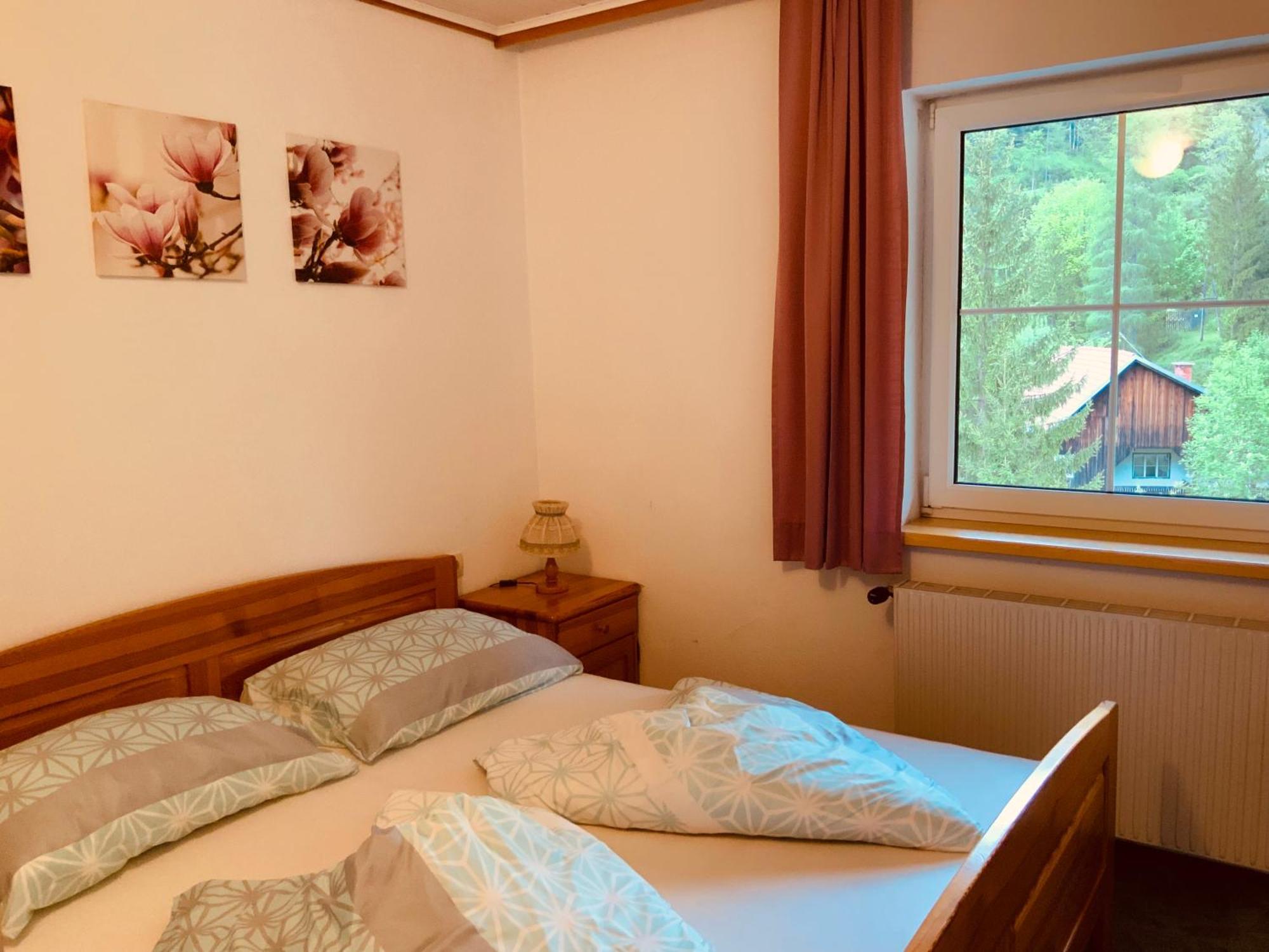 Motel Brunner Apartments & Zimmer Бад Айзенкапел Стая снимка
